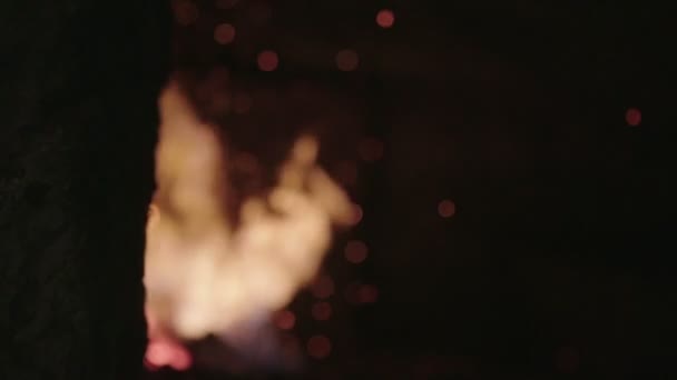 Ateşle Yanan Kıvılcımlar — Stok video
