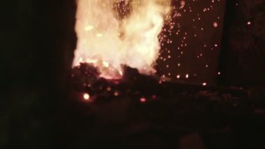 Sıcak şömine demirci 