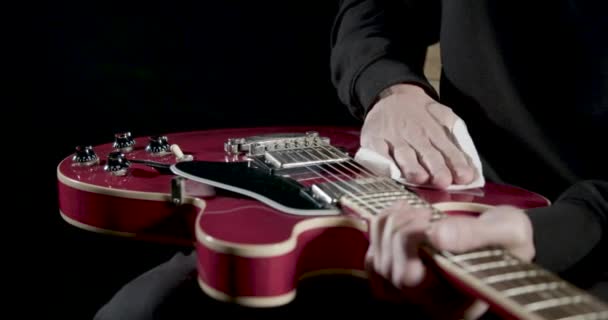 Limpieza Pulido Guitarra Eléctrica — Vídeos de Stock