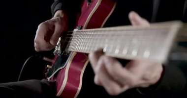 Gitar solo yakın çekim