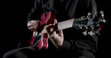 Gitarda tıngırdatmaya