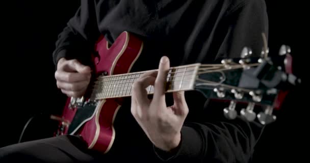 Strumming Guitarra Elétrica — Vídeo de Stock