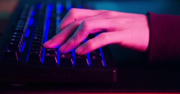 Close Hands Boy Gamer Playing Video Game Using Keyboard — Stock Video