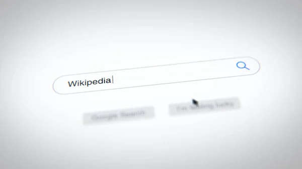 Seseorang Mengetik Wikipedia Peramban — Stok Foto