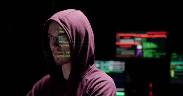 Hacker sta violando cyber security.mov — Video Stock