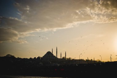 İstanbul, Türkiye - 4 Nisan, 2012:minarets Müslüman din dua için şehirde