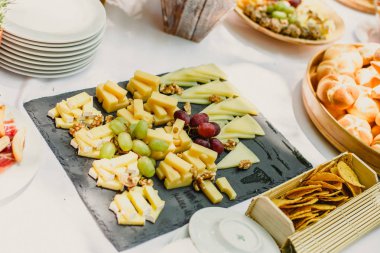 Bir düğün menüsü meze