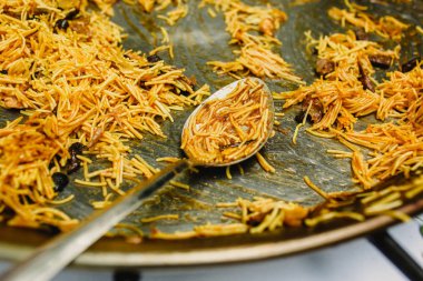 Valensiya Fideua türü paella bir düğünde