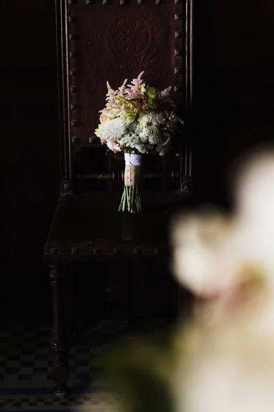 Farbenfroher Brautstrauß Für Eine Hochzeit — Stockfoto