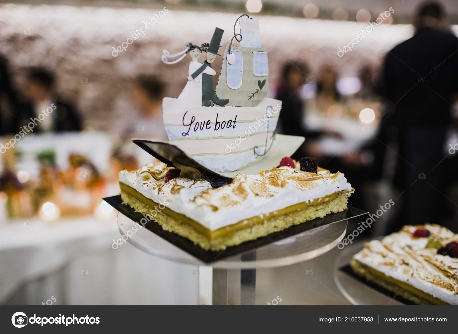 Delicious Real Wedding Cake Stock Photo Joaquincorbalan 210637958