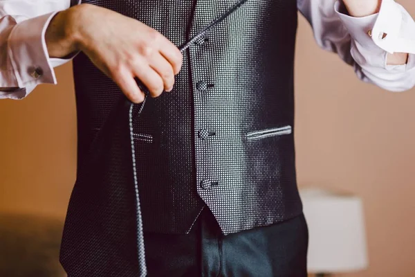 Muž Oblek Elegantní Kravatu — Stock fotografie
