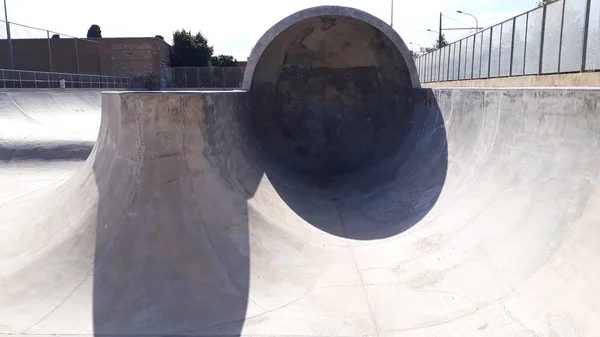 Skate Park Con Tuberías Cemento —  Fotos de Stock