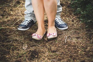 İki orman içinde değil tanınabilir kucaklayan