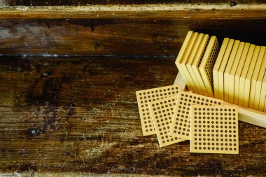 Montessori ahşap küp 1000 öğrenme