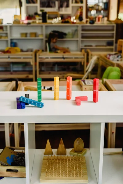 Spielzeug Und Materialien Montessori Einem Klassenzimmer Einer Schule Für Kinder — Stockfoto