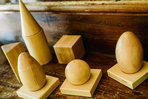 Solid Wood Shapes Study Geometry Volumes Cones Triangles Squares Spheres — Stock Photo, Image