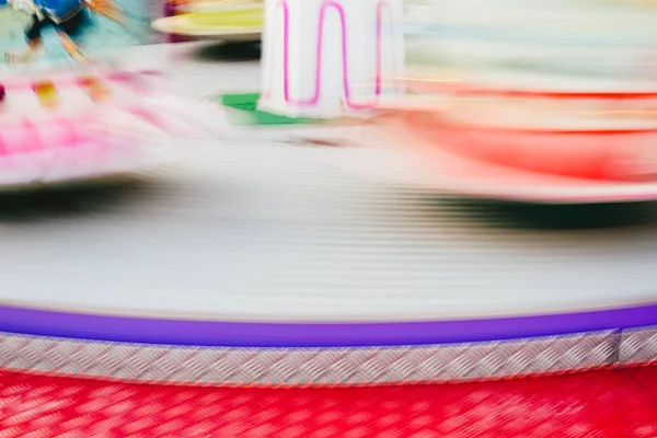 Imagem Desfocada Com Cores Uma Atração Justa — Fotografia de Stock