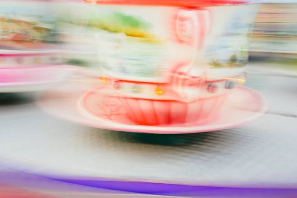 Imagem Desfocada Com Cores Uma Atração Justa — Fotografia de Stock