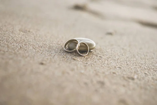 Anillos Boda Para Los Novios —  Fotos de Stock