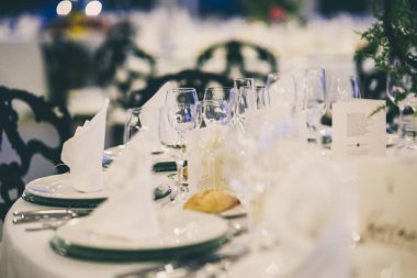 Düğün için vintage dekorasyon ile güzel centerpieces.
