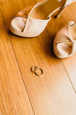 Alyans izole ve metin için yer ile.