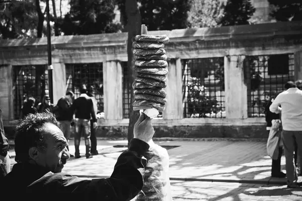 Стамбул Турция Апреля 2012 Года Уличные Торговцы Улицах Стамбула — стоковое фото