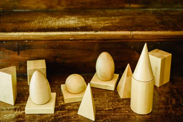 Solid Wood Shapes Study Geometry Volumes Cones Triangles Squares Spheres — Stock Photo, Image