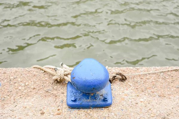 Ropes Cleats Bollard Tie Boats Port — Stock Photo, Image