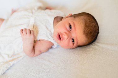 İhale ve şirin 1 haftalık Bebek portresi