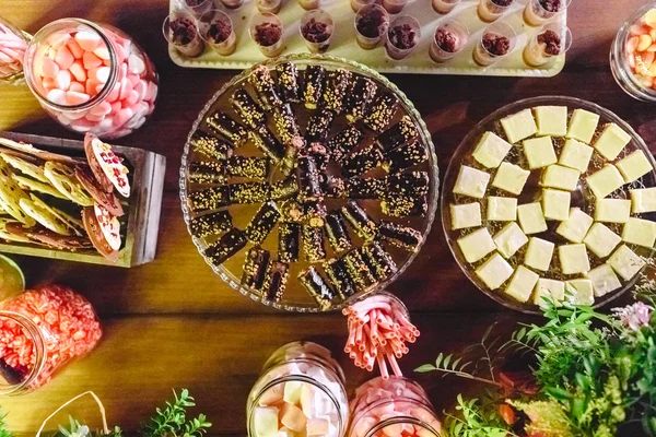 Banquete Doces Repleto Deliciosas Sobremesas Insalubres — Fotografia de Stock