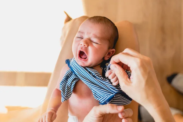 Новорожденный Ребенок Плачет Страха — стоковое фото