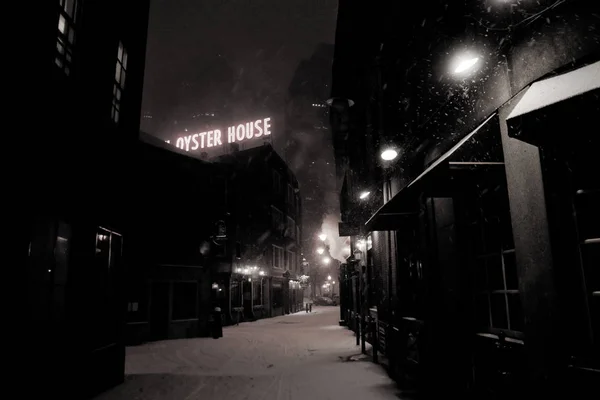 Бостон Массачусетс Января 2012 Года Ночь Снегопадов Городе Улицы Покрыты — стоковое фото