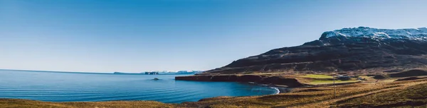 Paisagem Relaxante Para Acalmar Aliviar Estresse Lago Azul Com Águas — Fotografia de Stock