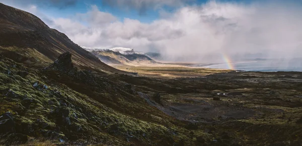 Regnbåge Över Isländska Kusten Mitt Naturen — Stockfoto