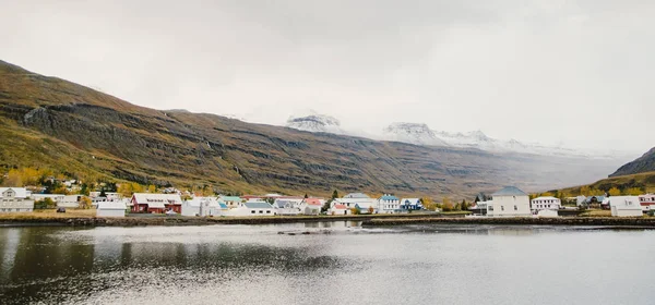 Vissersdorp Aan Kust Van Het Oosten Van Ijsland — Stockfoto