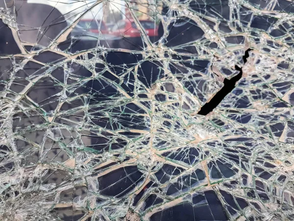 Parabrisas Del Coche Destrozado Con Piedras Por Vándalos — Foto de Stock