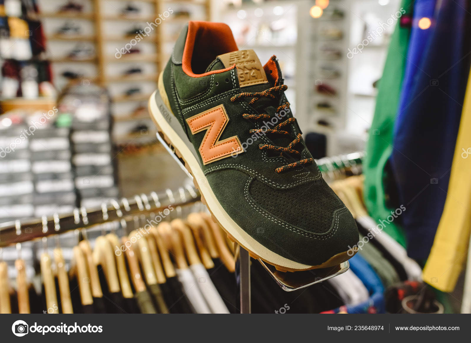 new balance sneakers store