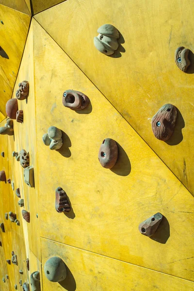 Detail Der Wand Einer Outdoor Kletterwand Zum Üben Des Kletterns — Stockfoto