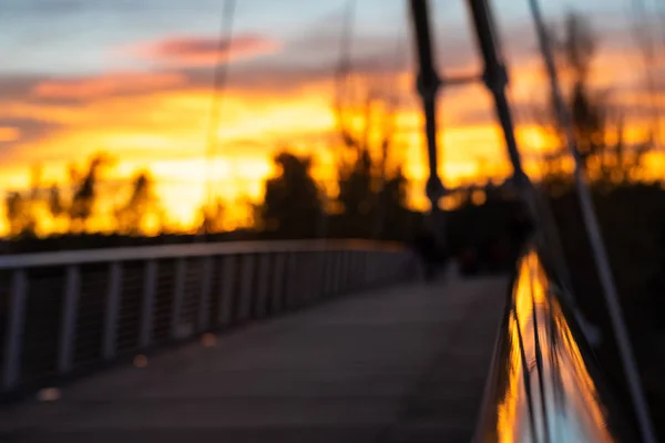 Caldo Tramonto Silhouette Del Ponte Sospeso Nella Città Valencia Spagna — Foto Stock