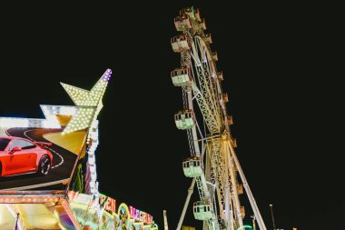 Valencia, İspanya - 20 Ocak 2019: Modern dönme sırasında 