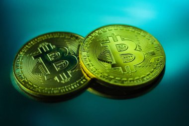 İki cryptocurrencies altın bitcoin, negatif alanı olan yeni ekonomi.