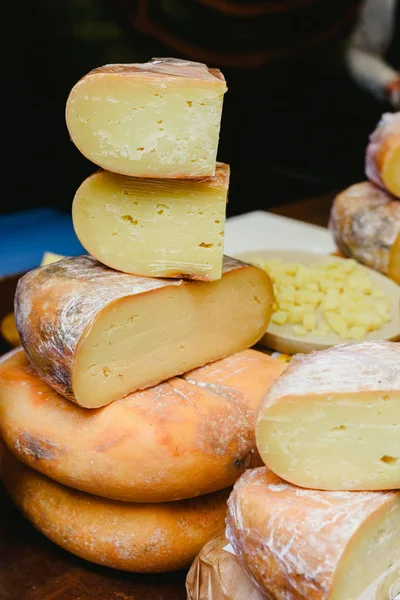 Traditional Spanish Italian Artisan Cheeses — Stock Photo, Image