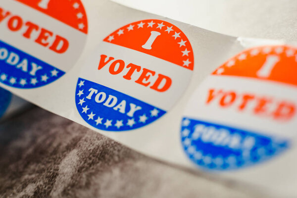 Голосование проходило на фоне ноябрьских выборов в США.
