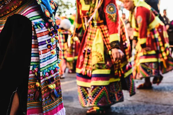 Valencia Espagne Février 2019 Détail Tenue Traditionnelle Bolivienne Colorée Lors — Photo