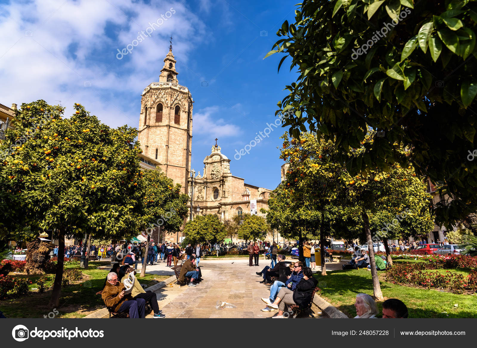 Valencia Spain February 24 2019 Plaza De La Reina A Sunny S
