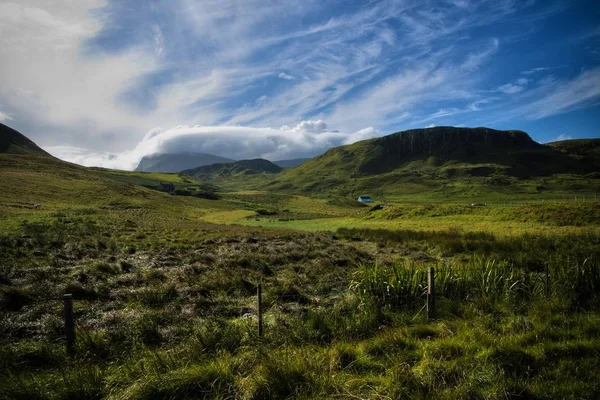 Bergachtige landschappen van de Schotse Hooglanden — Stockfoto