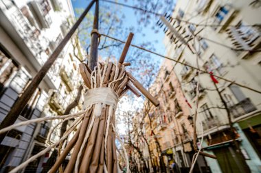 Valencia, İspanya - 19 Mart 2019: Şehir merkezinde bir yönünü sokak wh