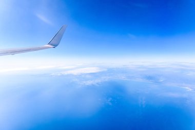 Marnixkade bir uçağın kanatları c üzerinde bir uçuş sırasında iç