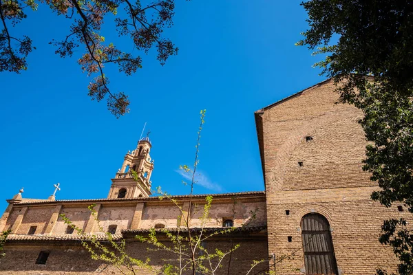 Pared lateral de la iglesia de La Fonteta, en Valencia, con su bel — Foto de Stock