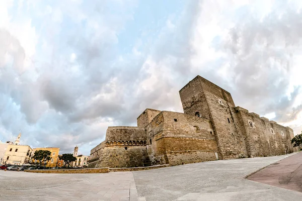 イタリア、バーリ - 2019年3月12日:東角のパノラマビュー — ストック写真